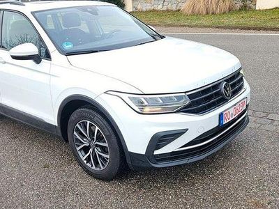 Weiß Gebraucht 2022 VW Tiguan Life SUV | 19.900 € (Guter Preis)