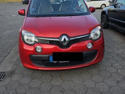 Używany Renault Twingo 71 KM (52 kW) 2015 Czerwony Hatchback