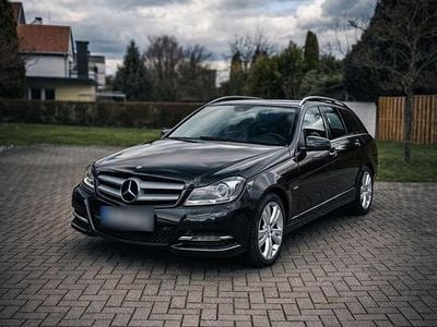 Gebraucht Mercedes C220 170 PS (125 kW) 2011 Schwarz Kombi
