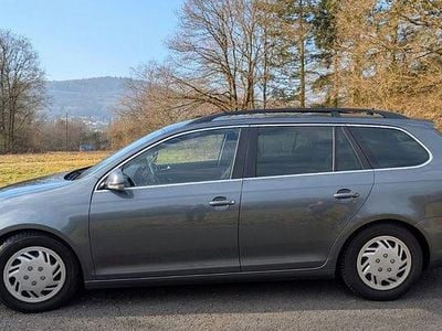 Grau Gebraucht 2009 VW Golf VI Comfortline Kleinwagen | 3.999 € (Etwas zu teuer)