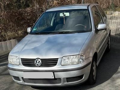Gebraucht VW Polo 60 PS (44 kW) 2001 Silber Kleinwagen