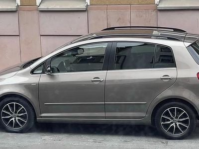 Gebraucht VW Golf VI Match 105 PS (77 kW) 2013 Gold Kleinwagen