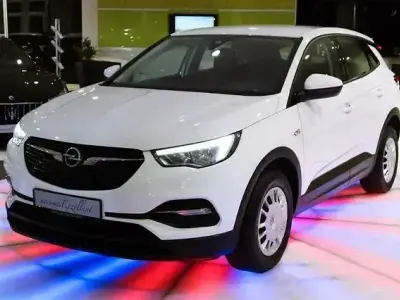 Gebraucht Opel Grandland X Edition 131 PS (96 kW) 2019 Weiß SUV