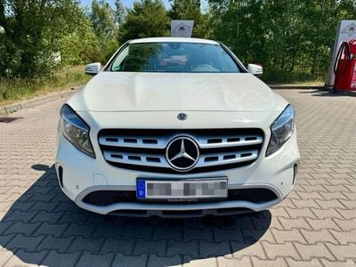 Mercedes GLA180