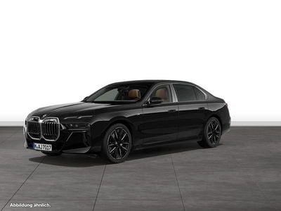 Gebraucht BMW 740 M Sport 299 PS (219 kW) 2025 Schwarz Limousine