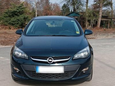 Usata Opel Astra Energy 136 CV (100 kW) 2015 Verde Berlina
