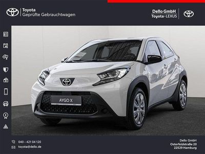 Weiß Gebraucht 2025 Toyota Aygo X Play SUV | 15.990 € (Fairer Preis)