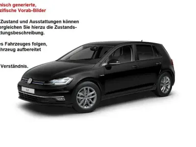 Gebraucht VW Golf VII Comfortline 131 PS (96 kW) 2019 Deep black perleffekt Limousine