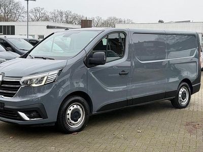 Gebraucht Renault Trafic Komfort 150 PS (110 kW) 2022 Grau Van / Kleinbus