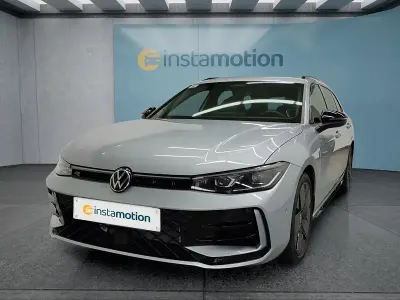 Neu VW Passat 265 PS (194 kW) 2026 Silber Kombi