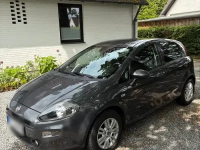 Gebraucht Fiat Punto Lounge 69 PS (50 kW) 2017 Grau Kleinwagen