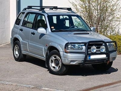 Usata Suzuki Grand Vitara 87 CV (63 kW) 1999 Argento SUV