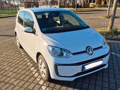 Gebraucht VW e-up! Style 61 kW (83 PS) 2022 Weiß Kleinwagen