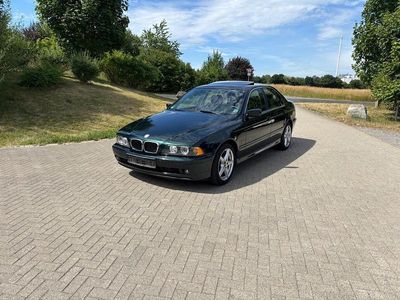 BMW 525