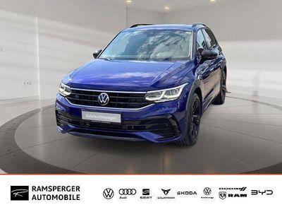 Gebraucht VW Tiguan R-line 150 PS (110 kW) 2023 Blau (lapiz blue metallic) SUV