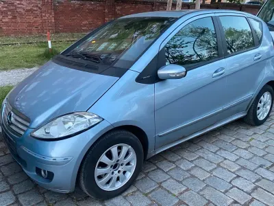 Gebraucht Mercedes A180 Elegance 109 PS (80 kW) 2006 Blau Kleinwagen