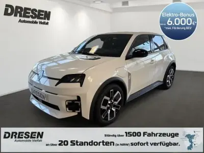 Nuova Renault 5 E-Tech Urban 89 kW (122 CV) 2026 Bianco Berlina