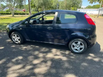 Gebraucht Fiat Punto 82 PS (60 kW) 2009 Kleinwagen