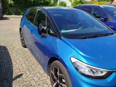 Gebraucht VW ID.3 Pure 125 kW (170 PS) 2025 Blau Kleinwagen
