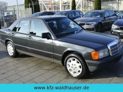 Brugt Mercedes 190 118 HK (86 kW) 1987 Sort Sedan