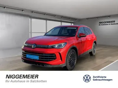 Gebraucht VW Tiguan Elegance 150 PS (110 kW) 2025 Persimmon red metallic (metallic) SUV
