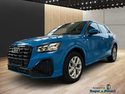 Używany Audi Q2 S-Line 190 KM (139 kW) 2022 Niebieski SUV