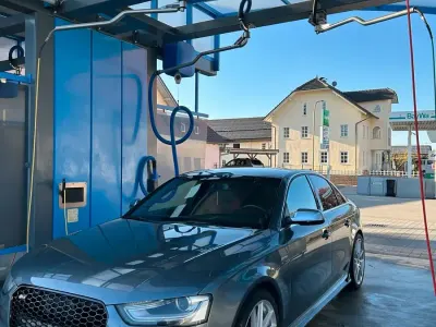 Gebraucht Audi S4 Design 333 PS (244 kW) 2014 Grau Limousine
