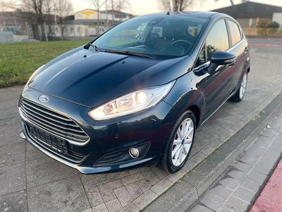 Gebraucht Ford Fiesta 101 PS (74 kW) 2017 Grau Kleinwagen