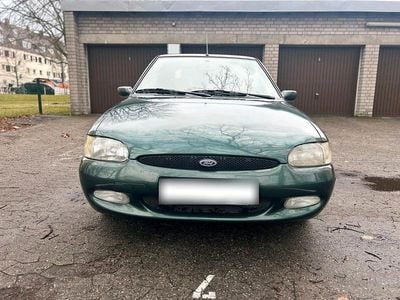 Gebraucht Ford Escort 115 PS (84 kW) 1999 Grün Limousine