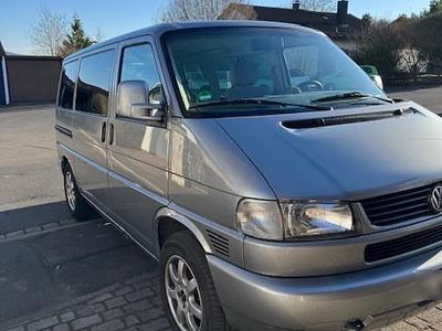 Second-hand VW Multivan 180 CP (132 kW) 2004 Argintiu Monovolum