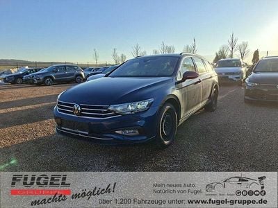 Aquamarinblau metallic Gebraucht 2023 VW Passat Business Kombi | 27.999 € (Superpreis)