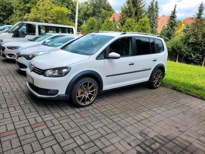 VW Touran Cross
