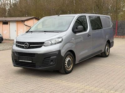 Second-hand Opel Vivaro 150 CP (110 kW) 2021 Argintiu Monovolum