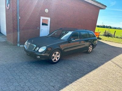 Mercedes E220