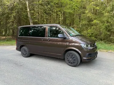 Używany VW Multivan Trendline 150 KM (110 kW) 2019 Brązowy Minivan