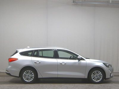 Gebraucht Ford Focus Titanium 125 PS (91 kW) 2021 Polarsilber metallic Limousine