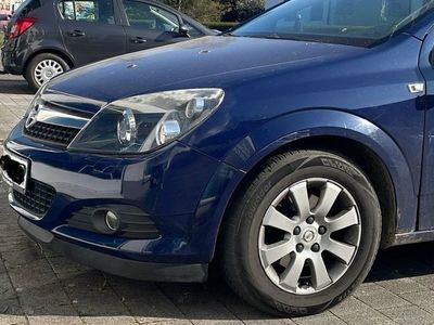 Opel Astra GTC