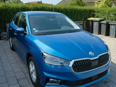 Usado Skoda Fabia Style 95 CV (69 kW) 2024 Azul Utilitario