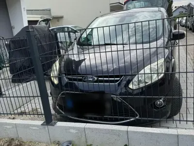 Gebraucht Ford C-MAX Titanium 116 PS (85 kW) 2011 Schwarz Van / Kleinbus