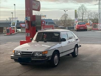 Second-hand Saab 900 110 CP (80 kW) 1985 Alb Coupe