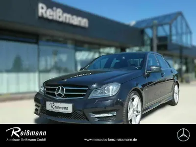 Gebraucht Mercedes C180 Avantgarde 156 PS (114 kW) 2011 Magnetitschwarz Limousine