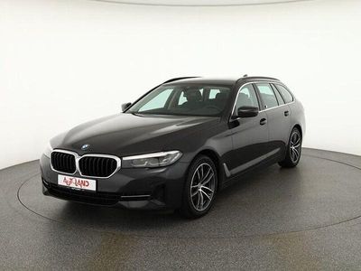 Gebraucht BMW 520 Luxury Line 184 PS (135 kW) 2022 Grau Kombi