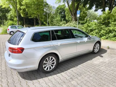 Gebraucht VW Passat Highline 150 PS (110 kW) 2019 Silber Kombi