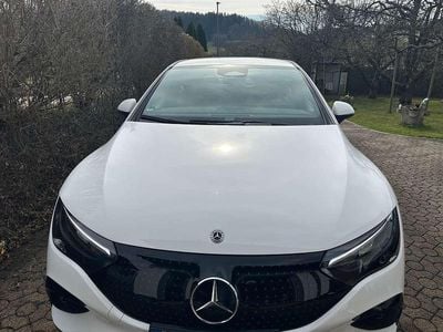 Mercedes EQE300