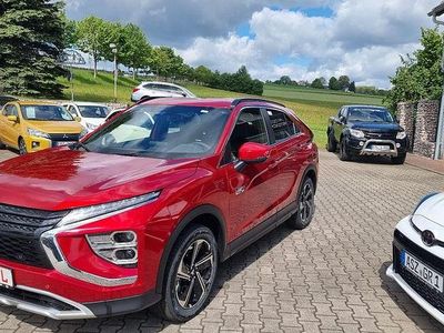 Gebraucht Mitsubishi Eclipse Cross Plus 188 PS (138 kW) 2024 Dynamikrot SUV