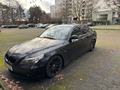 BMW 523