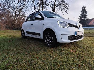 Gebraucht Renault Twingo Intens 73 PS (53 kW) 2020 Weiß Kleinwagen