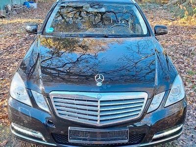 Mercedes E200