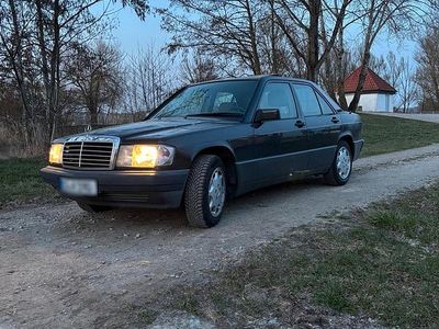 Gebraucht Mercedes 190 131 PS (96 kW) 1989 Limousine