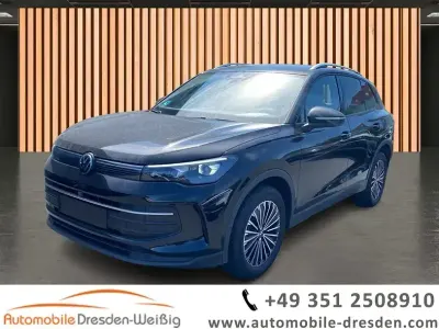 Gebraucht VW Tiguan Goal 150 PS (110 kW) 2025 Schwarz grenadilschwarz (metallic) SUV